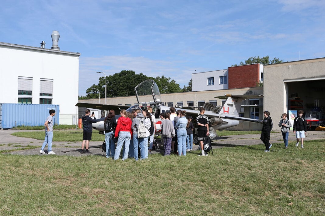 „Tag der Schulen” am Fliegerhorst Leopold Figl in Langenlebarn – ©Wolfgang Jarisch