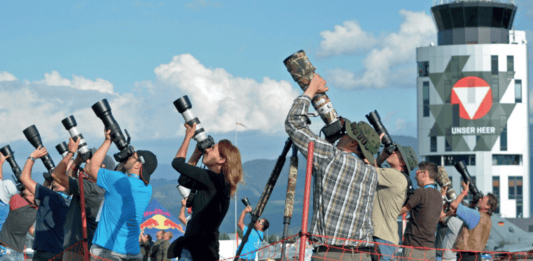 Spotter bei der „Airpower 2024“ – ©Bundesheer