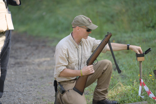 Survival Rally 2024: Instructor Heinz Eichinger bei der Arbeit. ©Eichenwerk