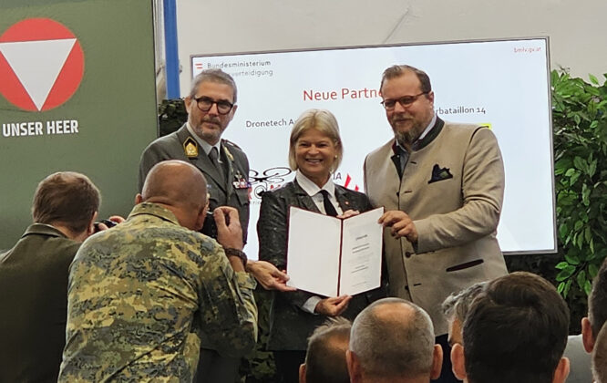 Auszeichnung neuer und bestehender Partner beim Zentralen Partnerseminar 2024 – ©Militär Aktuell/Zacharias