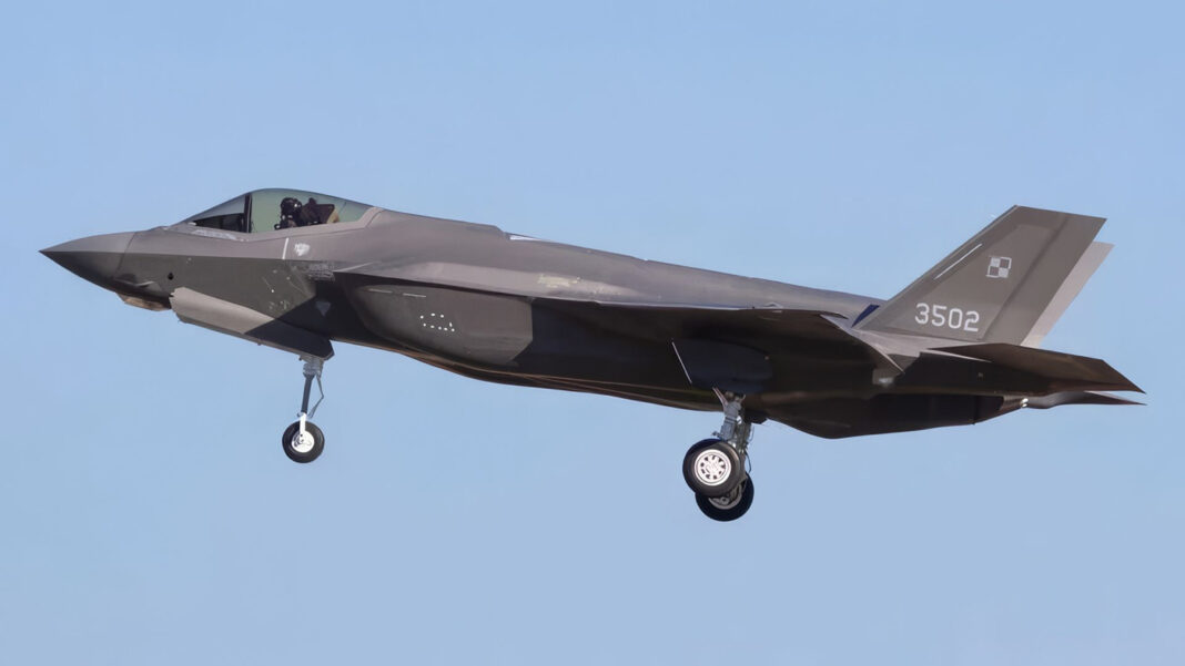 Erster polnischer F-35 in der Luft – ©G.Fontana