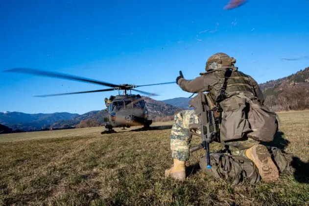 Soldaten des Jägerbataillons 25 trainierten luftbewegliche Einsätze – ©Bundesheer/Oberdorfer