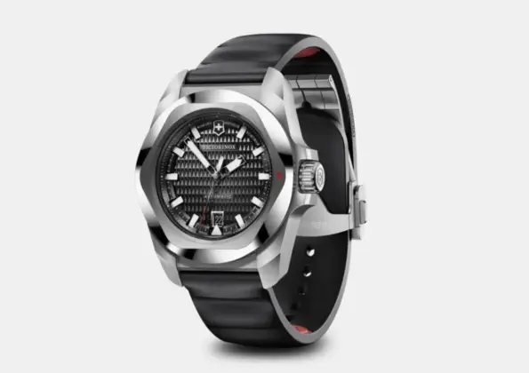 I.N.O.X. Automatic – ©Victorinox