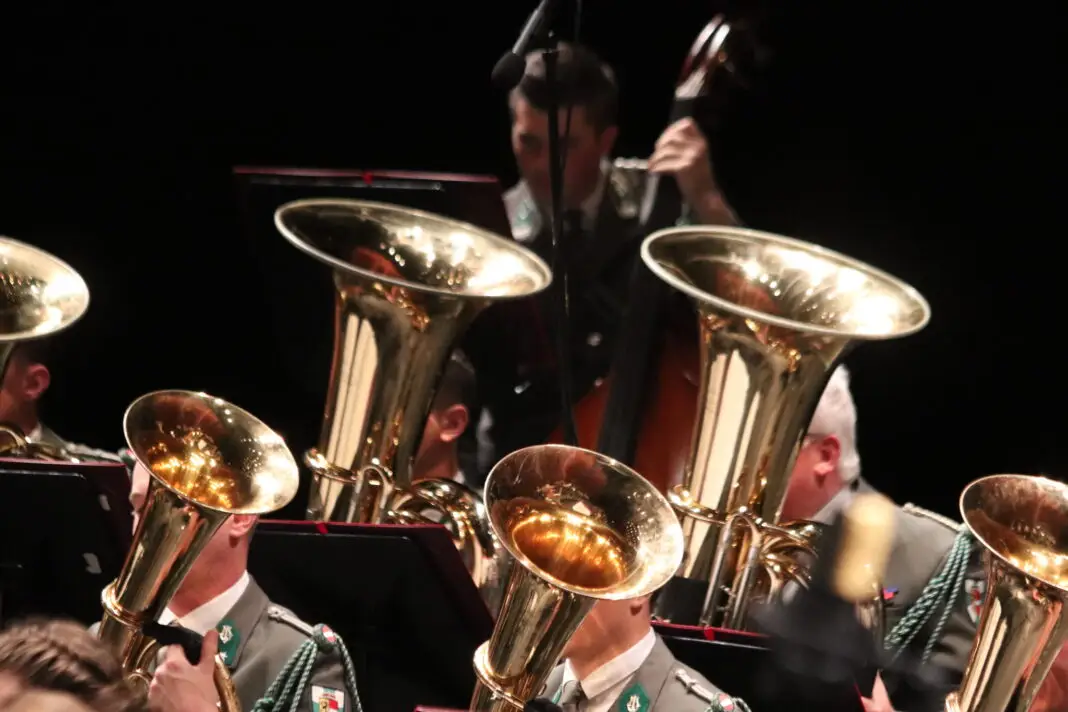 Militärmusik spielt auf – ©Bundesheer/Riedlsperger